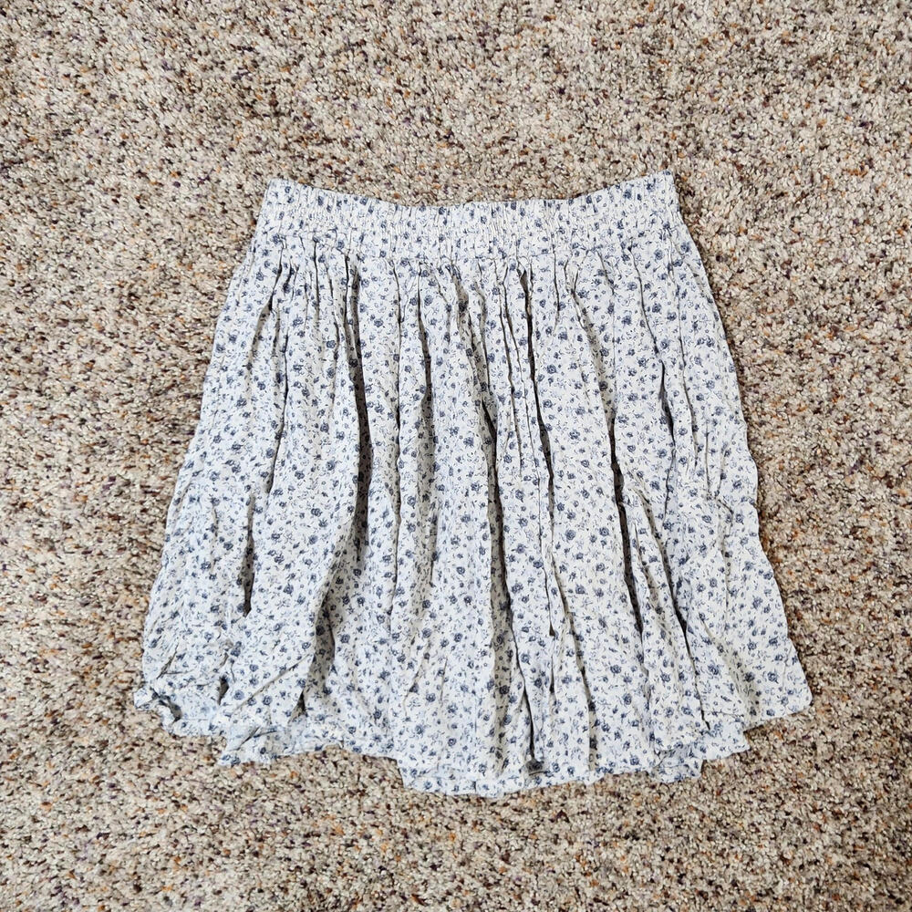 Brandy Melville White Blue Floral  Skirt 15” Long Flowy Light